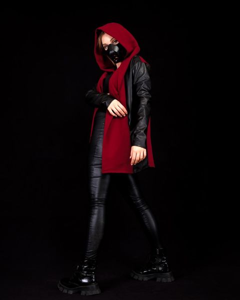 Мантія жіноча кофта з капюшоном Dark Sun з шкіряними рукавами червона 770401 фото